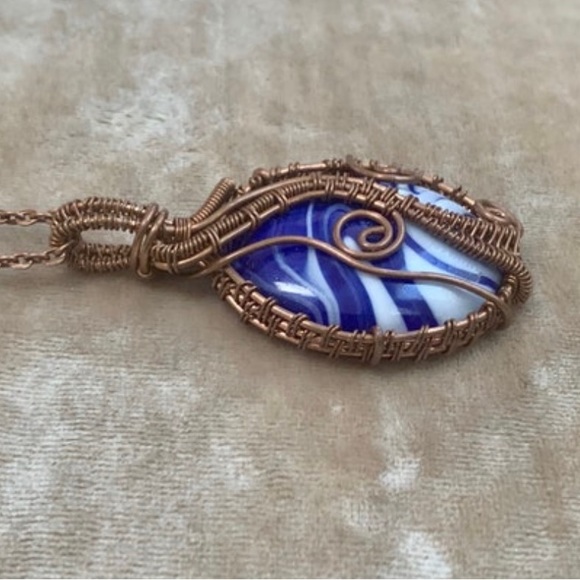 New! Hand Crafted Blue & White Botswana Copper Wrapped Pendant & Necklace - Picture 4 of 8
